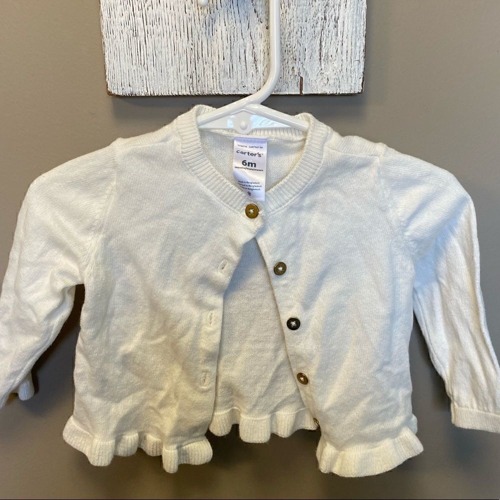Bundle Carter’s 6 Month Cardigans - Picture 4 of 6